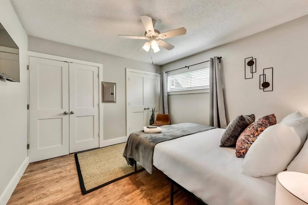 Hello Gorgeous Flat Near Downtown! Apartment Dallas Luaran gambar