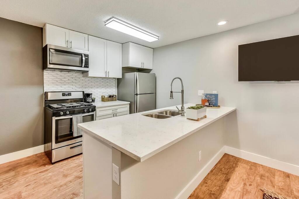Hello Gorgeous Flat Near Downtown! Apartment Dallas Luaran gambar