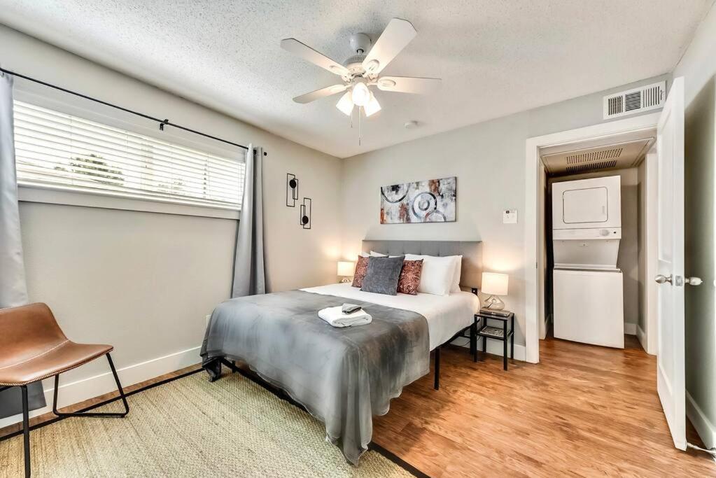 Hello Gorgeous Flat Near Downtown! Apartment Dallas Luaran gambar